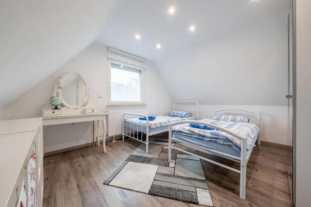 Accommodatie bij particulieren Up To 3 Private Rooms With 2 Bathrooms Hannover
