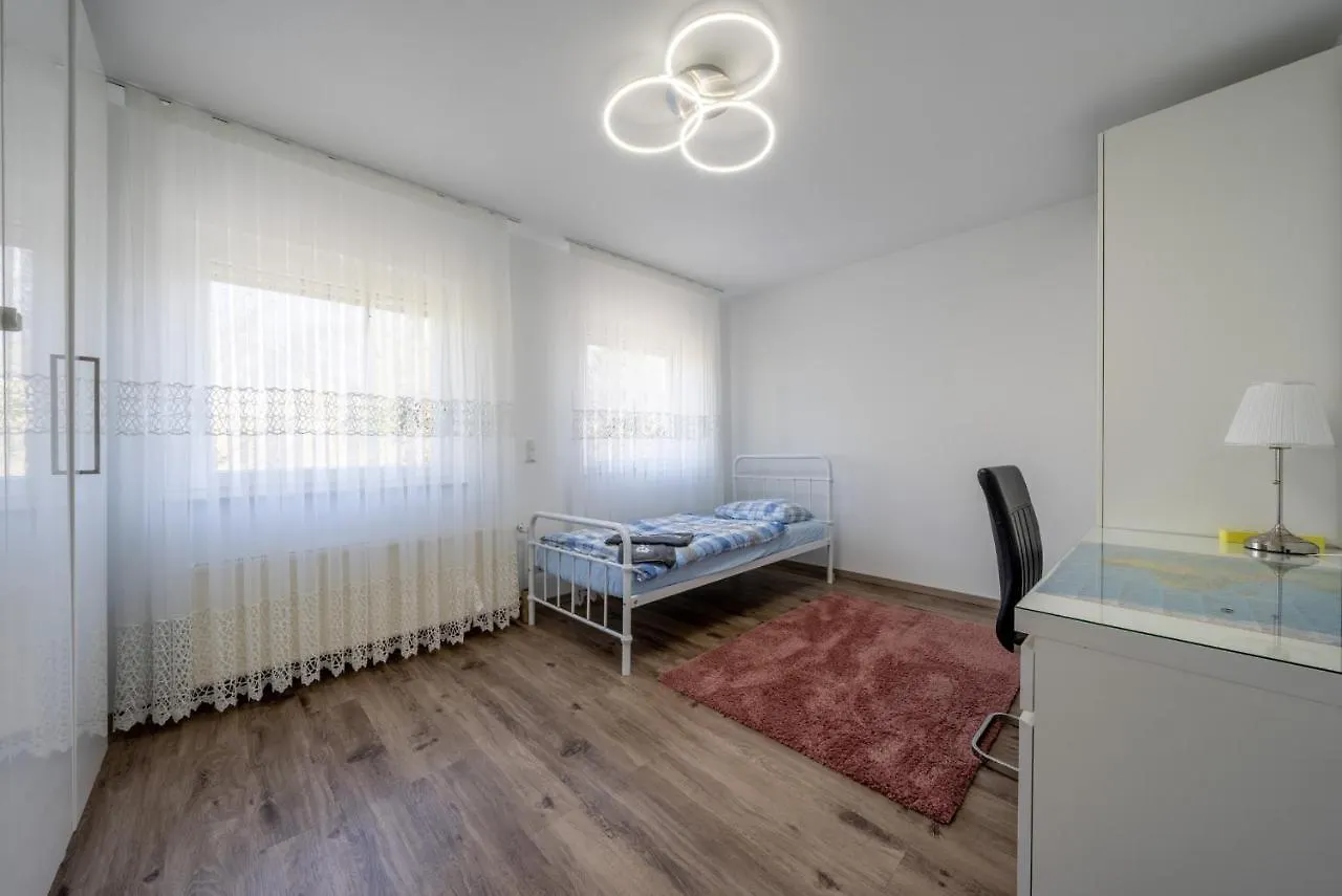 Up To 3 Private Rooms With 2 Bathrooms Hannover 0*,